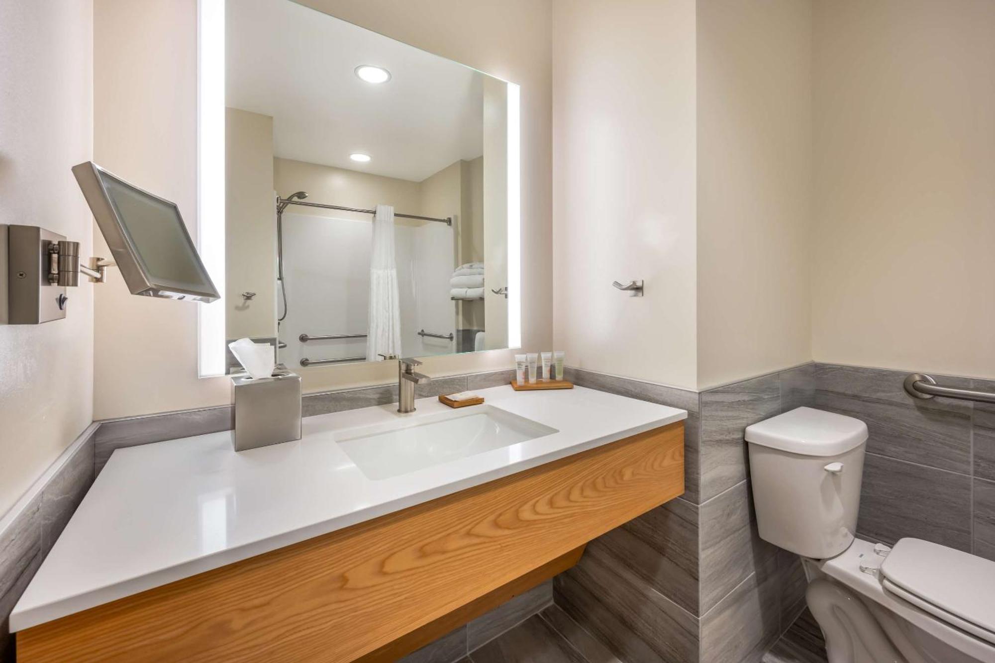 Radisson Hotel Pendleton Airport מראה חיצוני תמונה