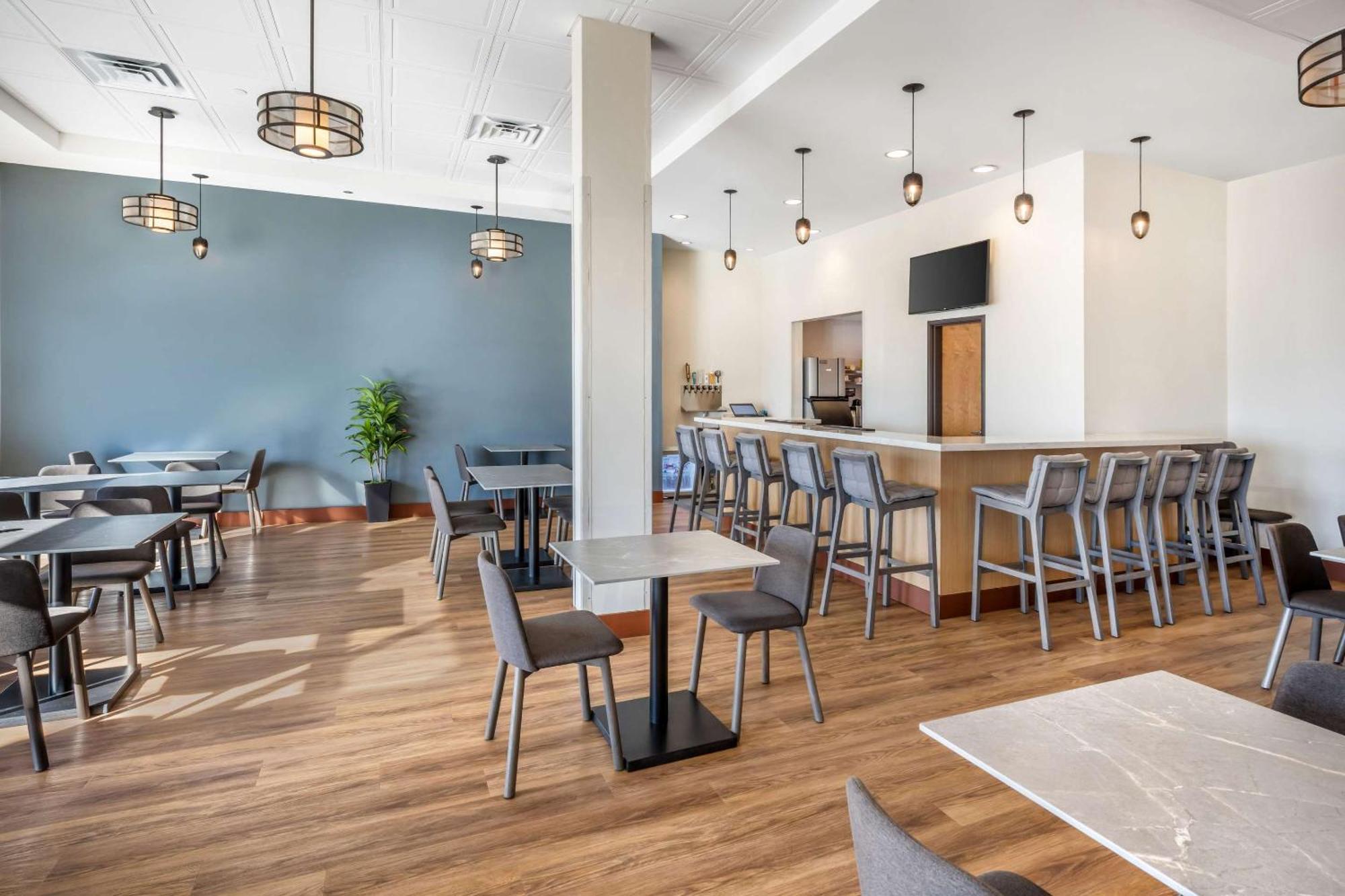 Radisson Hotel Pendleton Airport מראה חיצוני תמונה