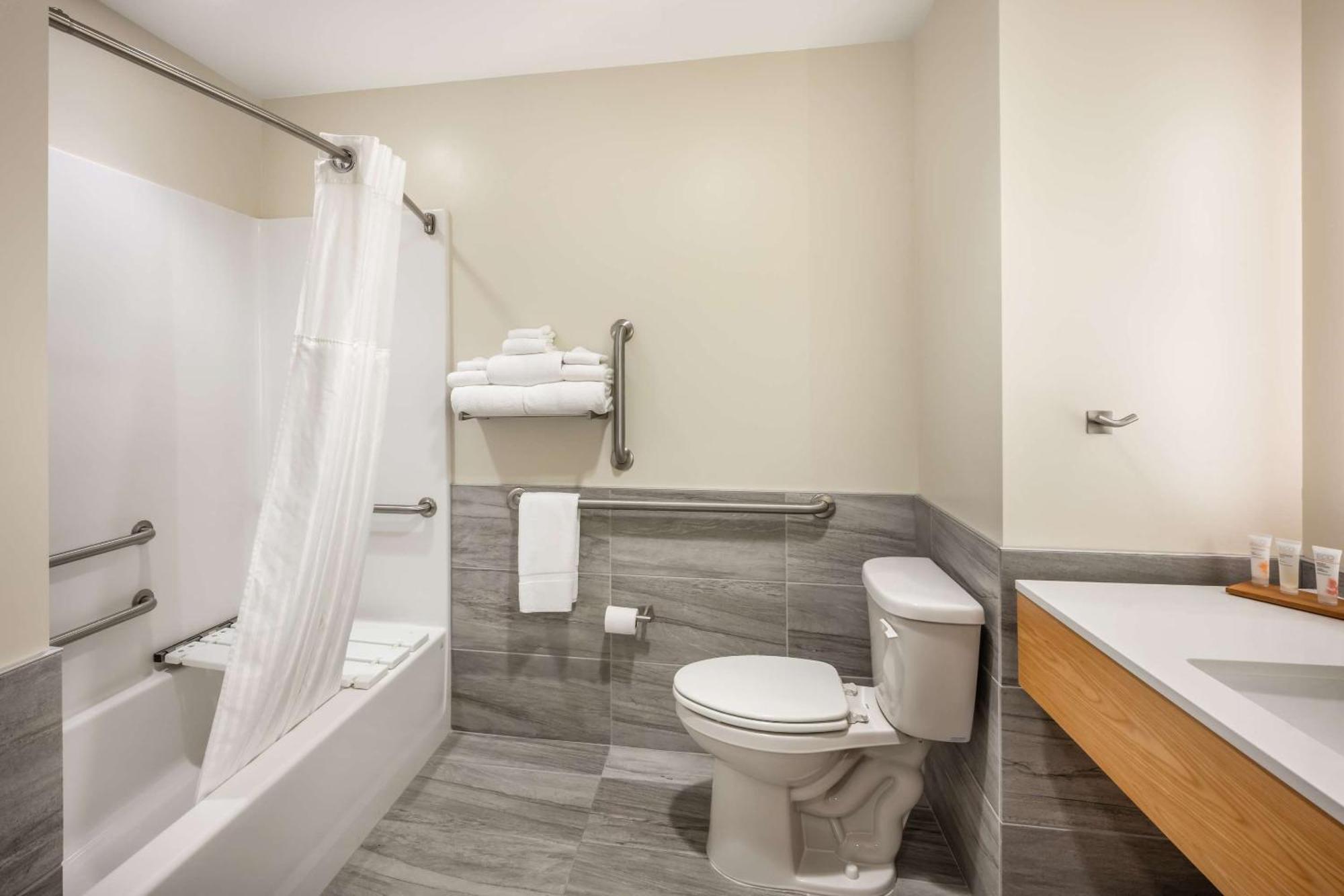 Radisson Hotel Pendleton Airport מראה חיצוני תמונה